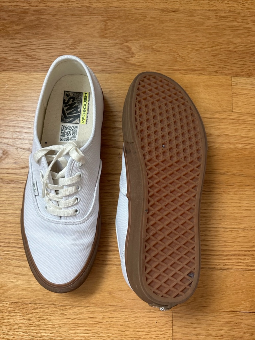 Classic White Vans Low-Top Sneakers with Gum Sole / Size 11 - Picture 3 of 4